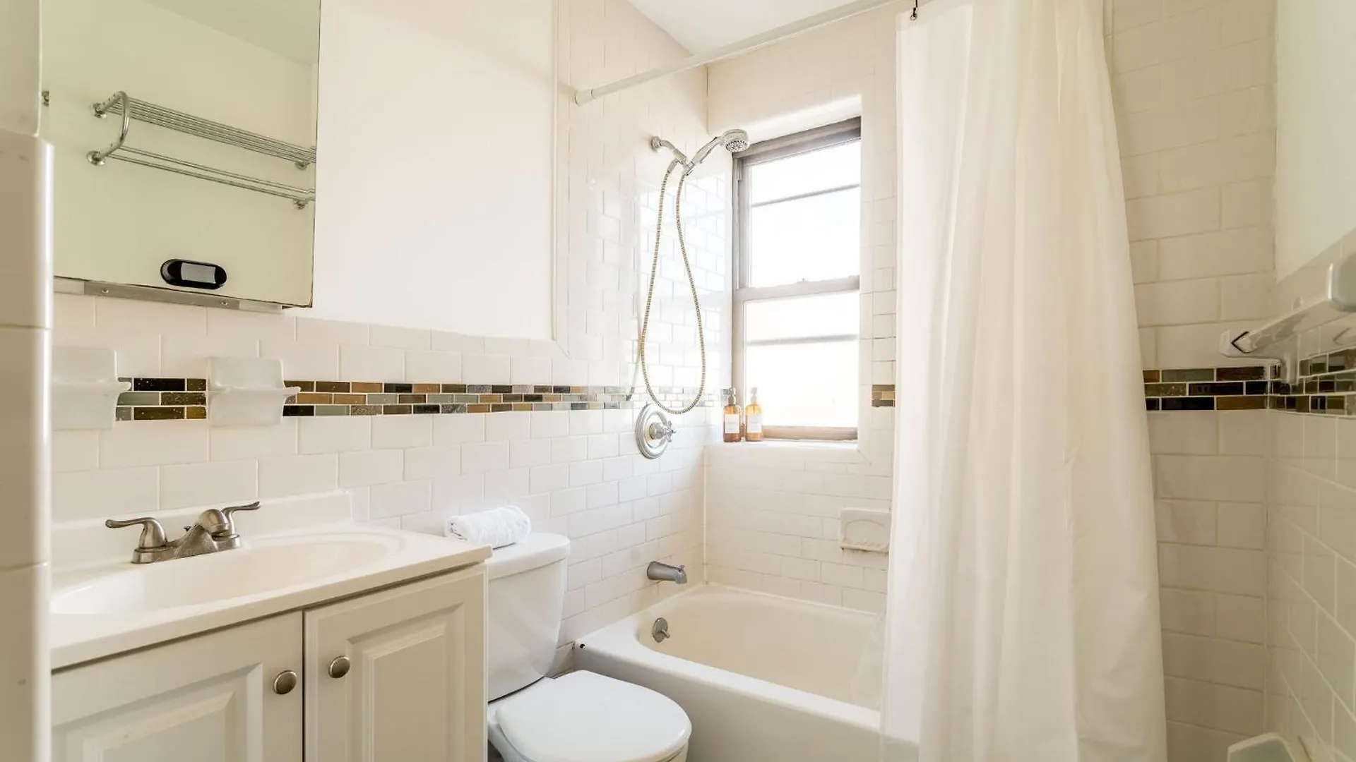 Apartment Spacious 3Bedroom 1Bath In The Heart Of The Lower East Side Near Iconic Nyc Landmarks New York